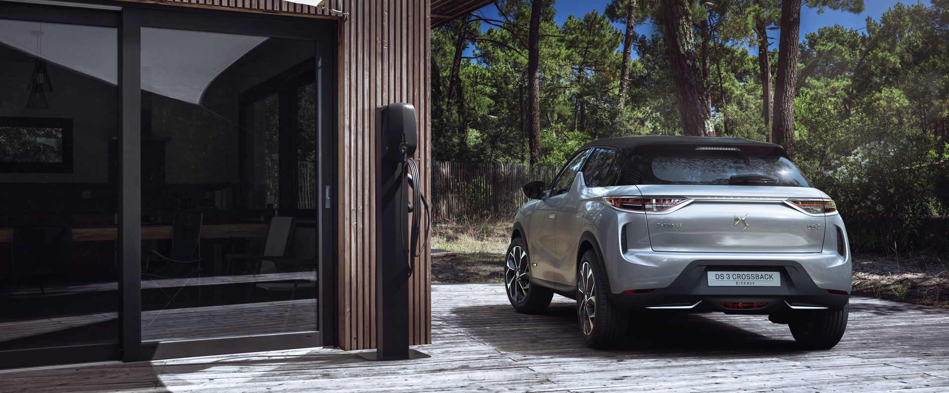 100%-электрическая версия DS 3 CROSSBACK E-TENSE